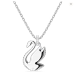 2023 11 17 15 29 03 Μενταγιόν Swarovski Iconic Swan, Κύκνος, Mεσαίο, Μπλε, Επιμετάλλωση ροδίου Swa